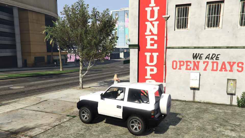 GTA ONLINE Obzor avto MAIBATSU MONSTROCITI