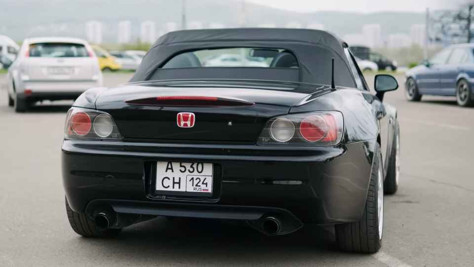 HONDA S2000 vid szadi