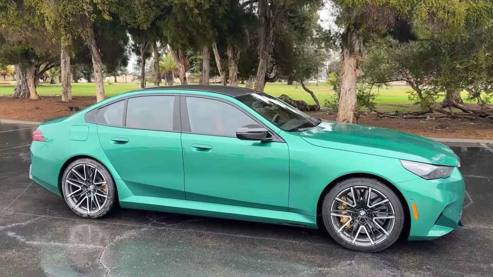 Tehnicheskie parametry BMW M5 2025 goda